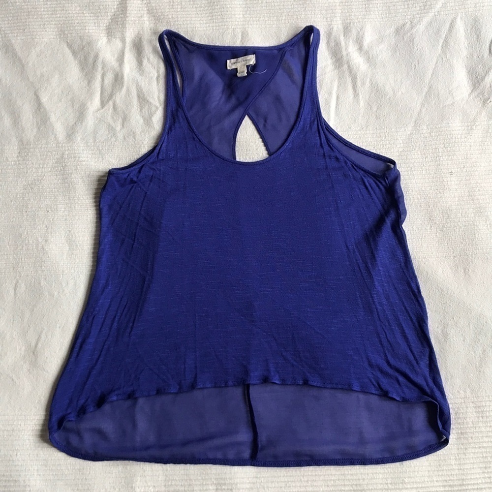 SILENCE + Noise Keyhole Tank Size XS